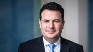 Portrait von Bundesarbeits- und sozialminister Hubertus Heil
